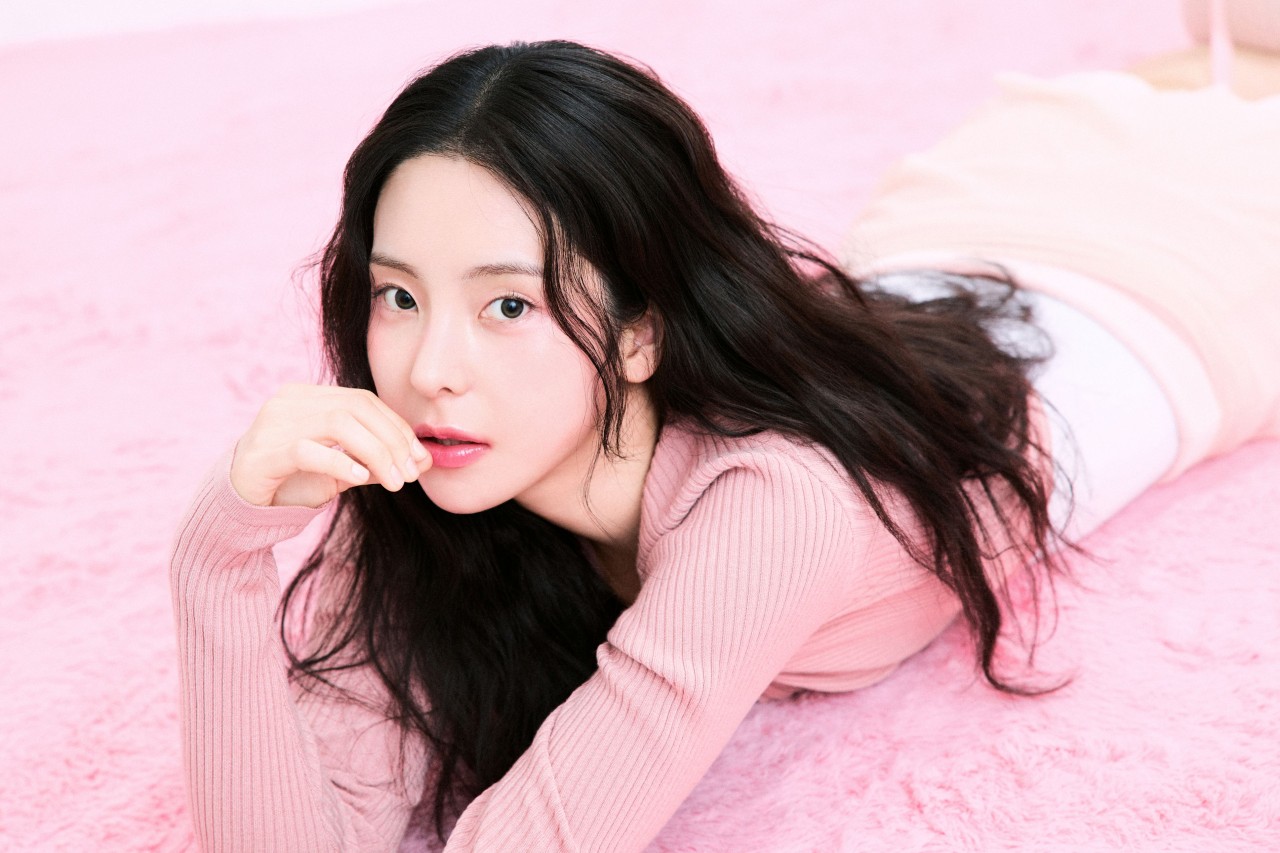 Interior and styling experience at SEOUL BASE hair and makeup salon in Cheongdam